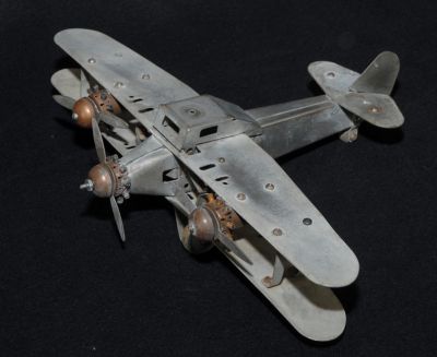 Metalcraft Bi-Wing, Tri-Motor Kit Plane