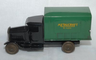 Metalcraft Delivery Van, no advertising, SCARCE