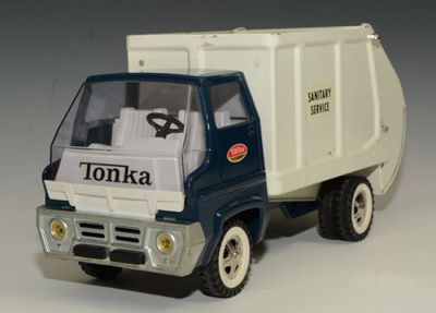 1969 Tonka Sanitary Service Garbage Truck